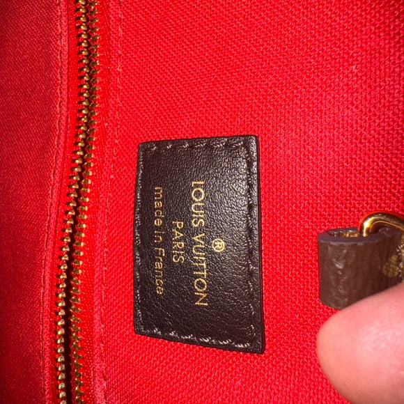 Louis Vuitton OnTheGo GM Reverse Monogram - Picture 11 of 14